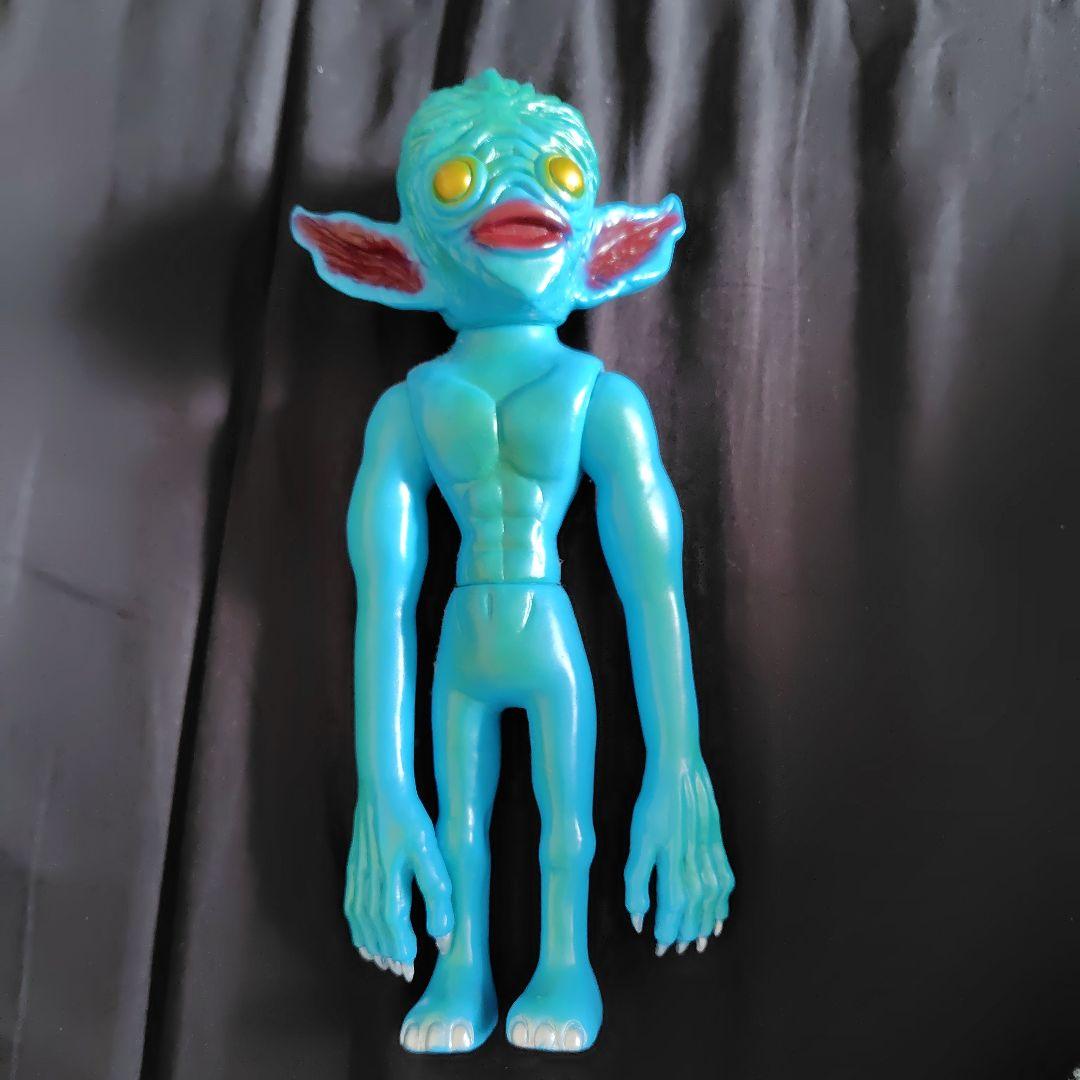 マーミット 宇宙人 青い怪獣フィギュア 1997 - メルカリ