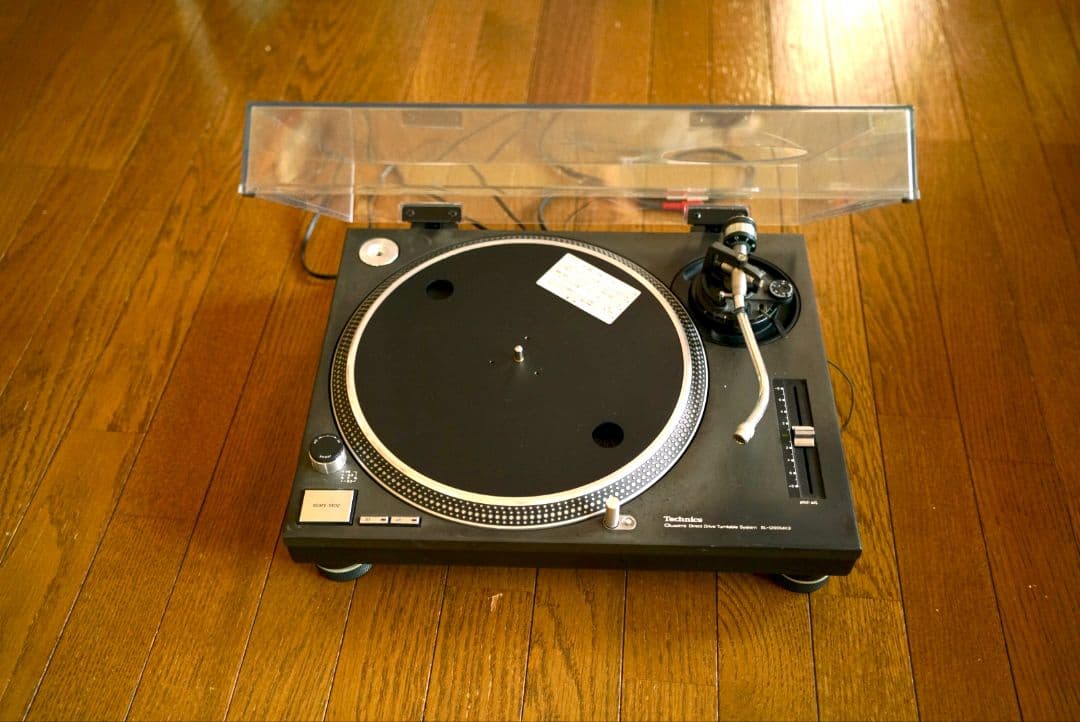 Technics SL-1200 mk3 アナログターンテーブル Technics、DJターンテーブル11年振りの新機種。「SL-1200MK7」約9万円