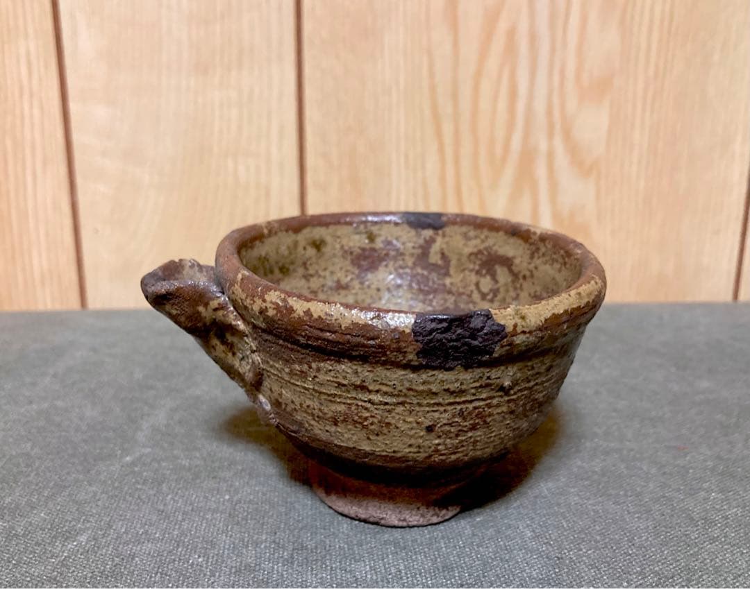 伊羅保 片口ぐい呑み (検索 古伊羅保 黄瀬戸 古唐津 酒器 伊羅保片口ぐい呑み(検索古伊羅保黄瀬戸古唐津酒器|mercariメルカリ