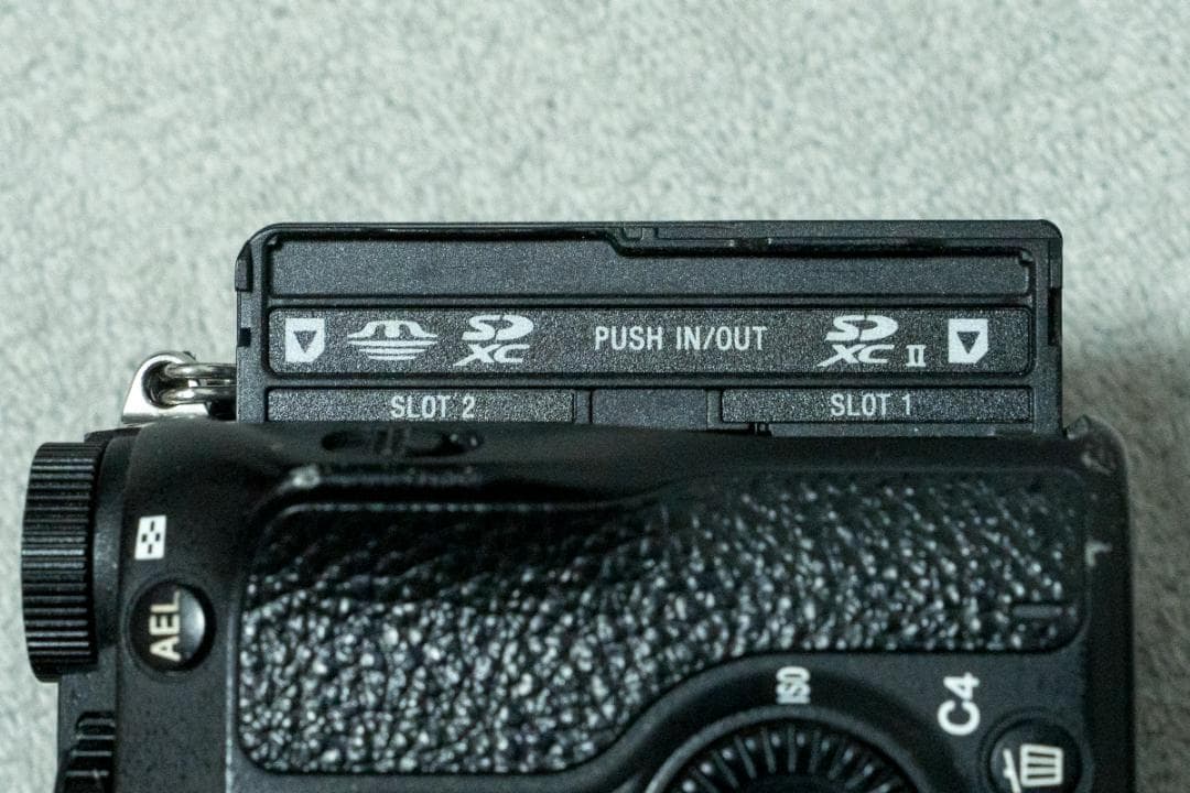 SONY α9（ILCE-9）ジャンク品 水没品 - メルカリ