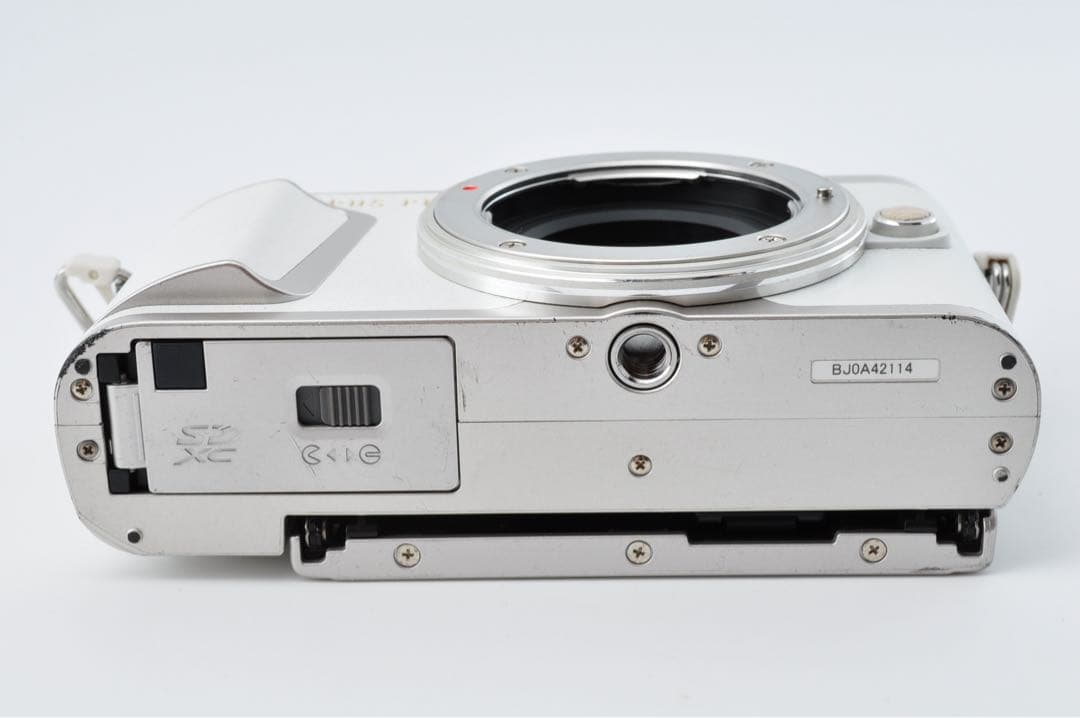 《 S数4704回！ 》オリンパス　OLYMPUS PEN E-PL9