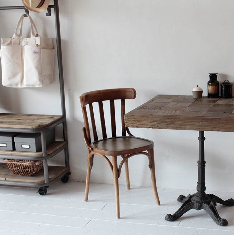 ヘルム ダイニングチェア | 家具・インテリア通販サイト CRASH GATE