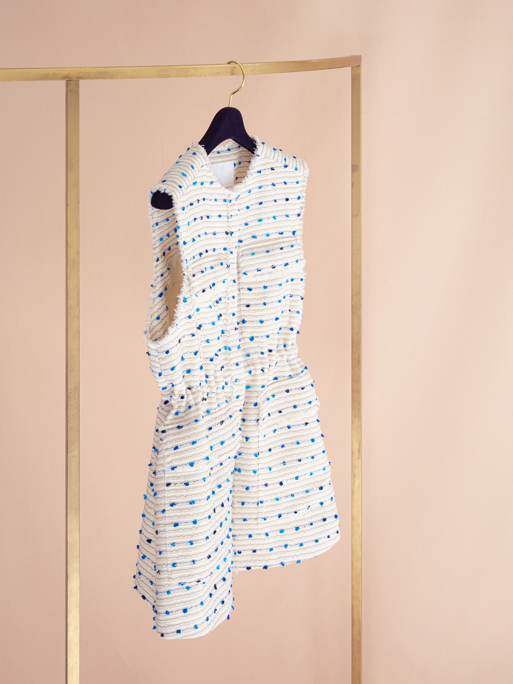 LINTON TWEED COLLECTION 2025 Ballsey White Line | トゥモローランド