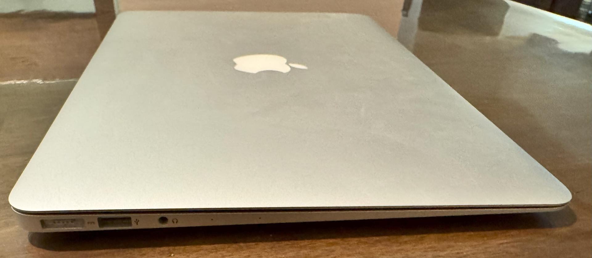 MacBook Air 2015 - 13 inch - Guide, Specs, Prices, and More - Swappa