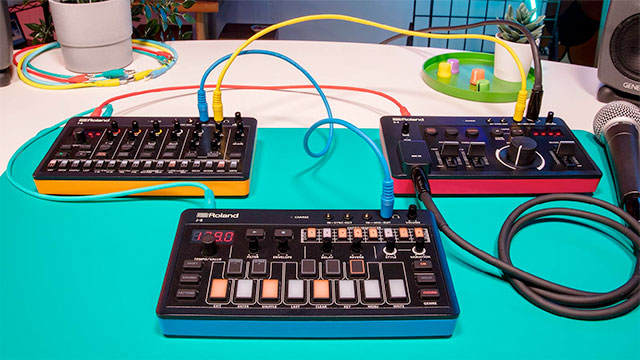 Roland - J-6 | Chord Synthesizer