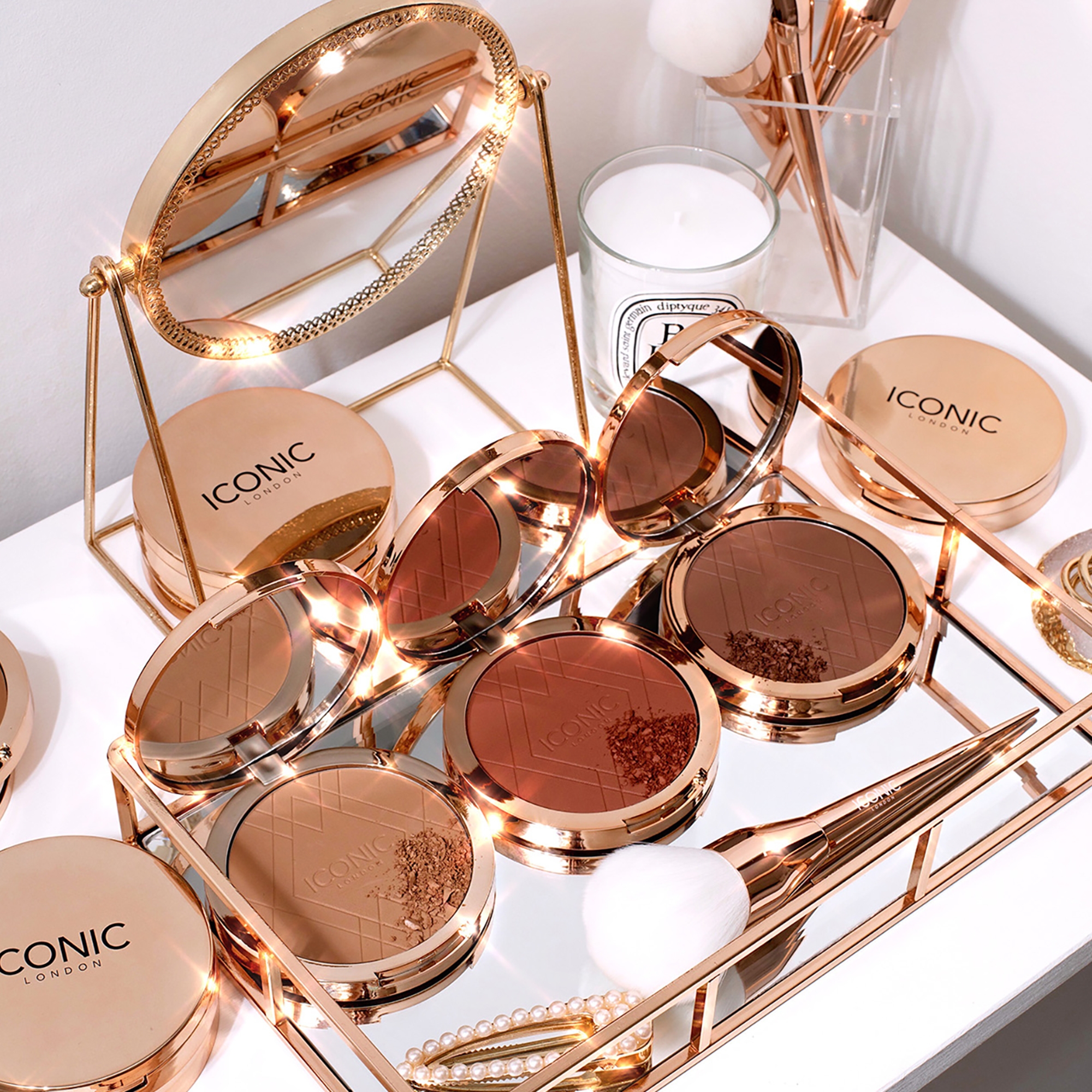 ICONIC London Ultimate Bronzing Powder 17g (Various Shades) | Cult