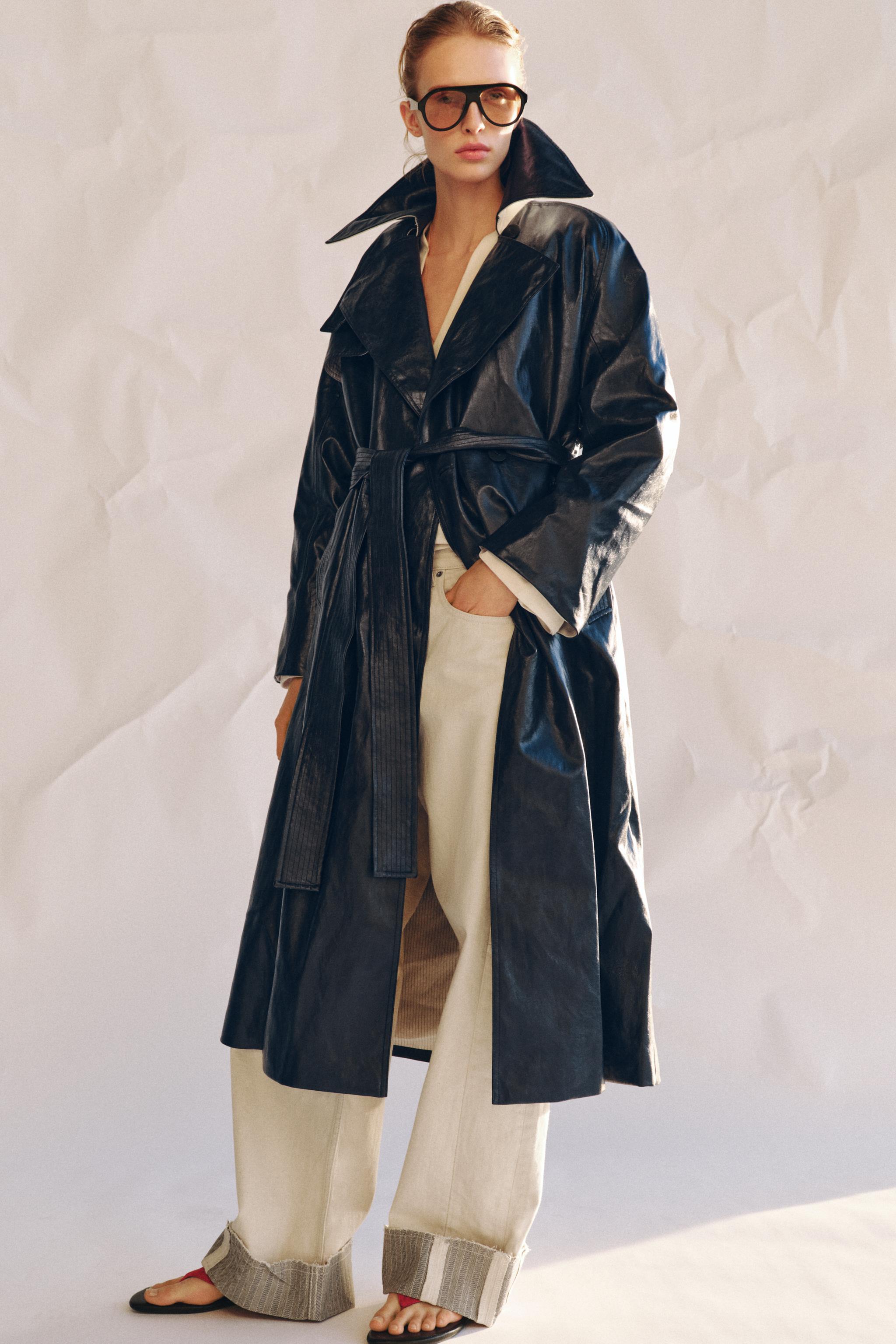 OVERSIZED TRENCHCOAT IN LEERLOOK ZW COLLECTION - marine | ZARA