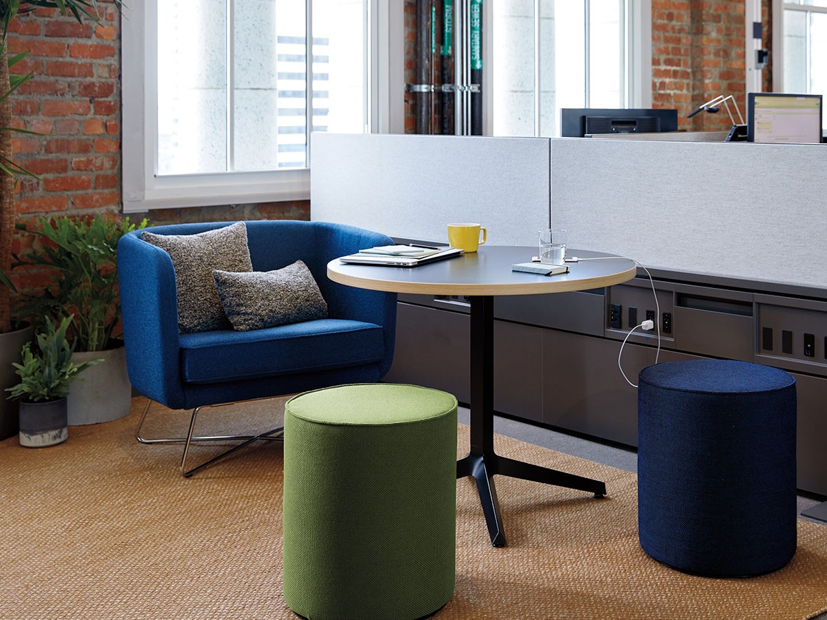Knoll Office Rockwell Unscripted Petite Club Chair / ノルオフィス