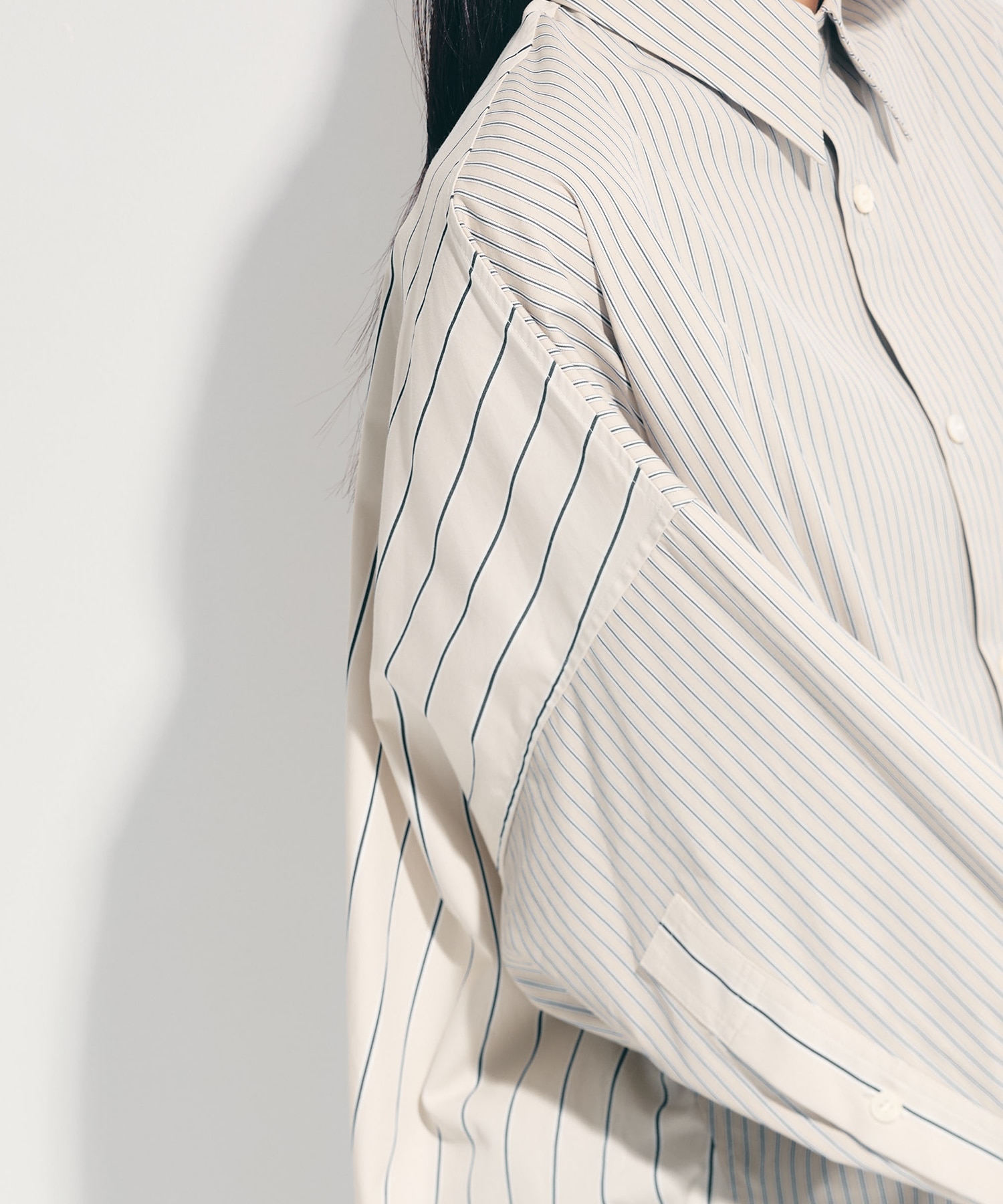 別注ドローコードストライプシャツ(2 BEIGE): UJOH: WOMENS｜ STUDIOUS