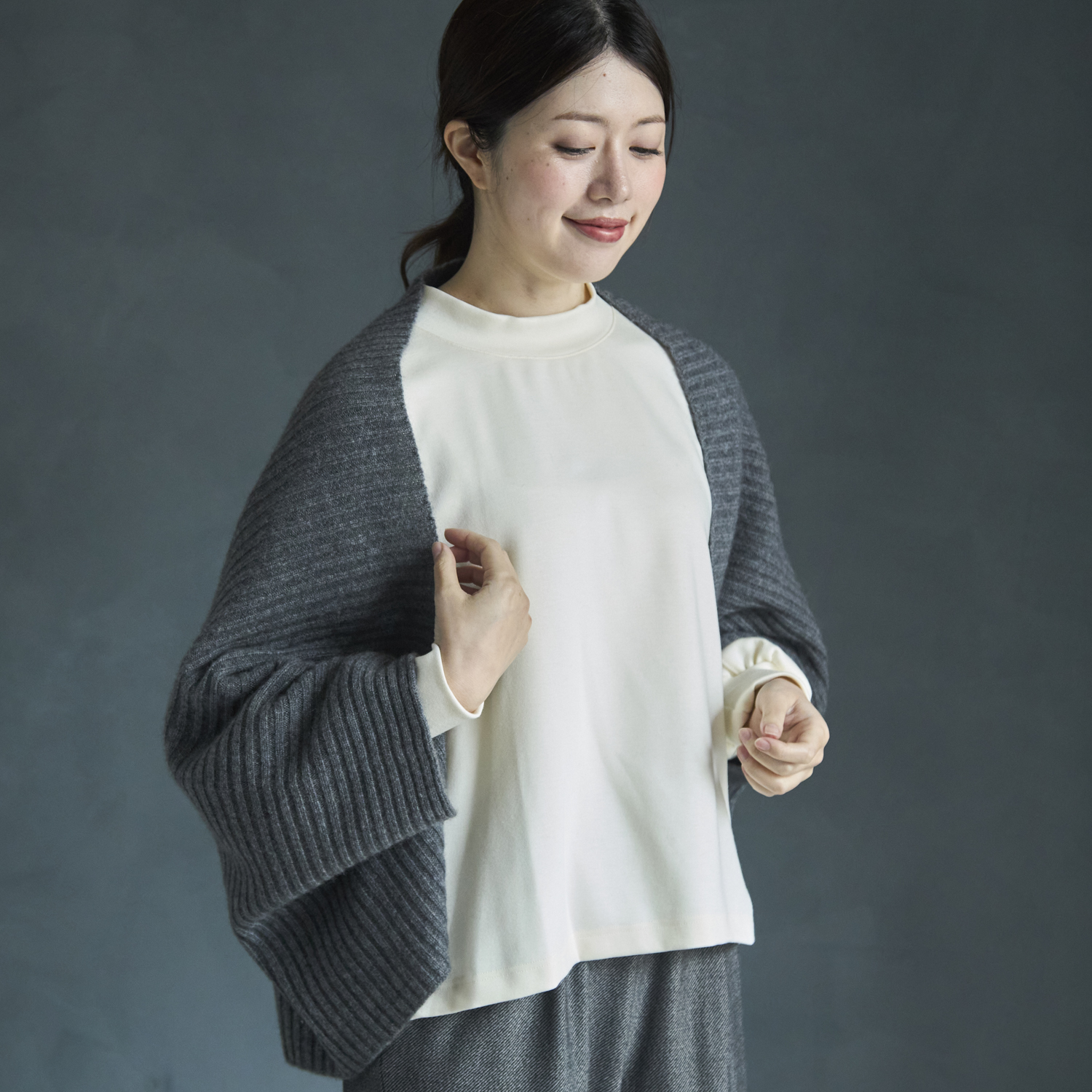 Heart of Mongolia/カシミヤ リブ編みカーディガン ショート グレー