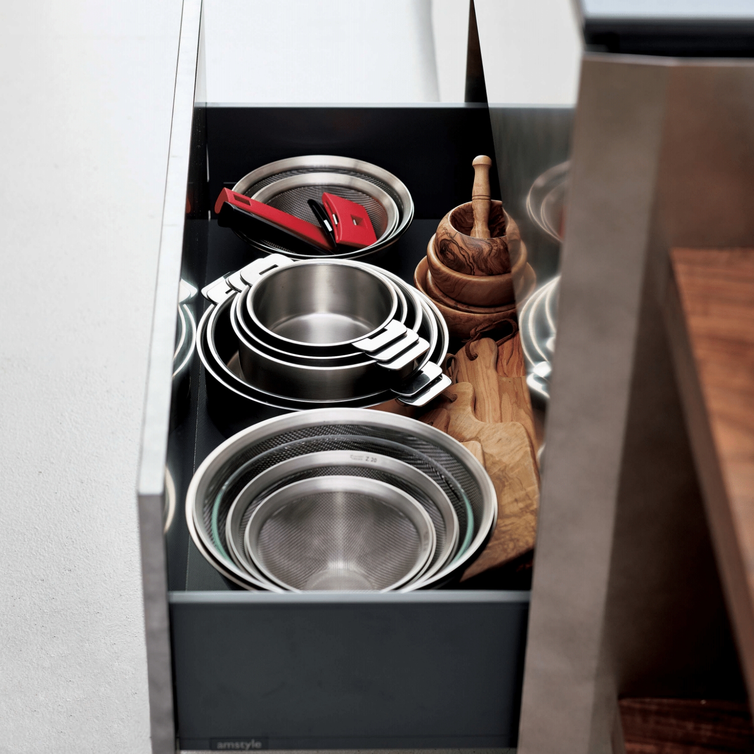 CRISTEL/グラフィット 深鍋 16cm -収納性抜群！ハンドル着脱式の