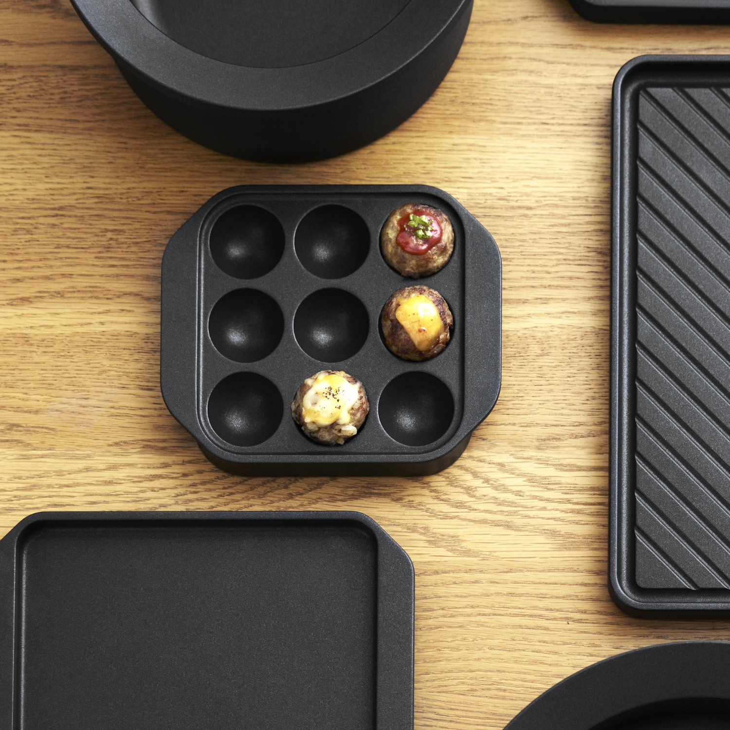 あやせものづくり研究会/Sumi Maru -炭の力でカリッと！たこ焼きも焼き