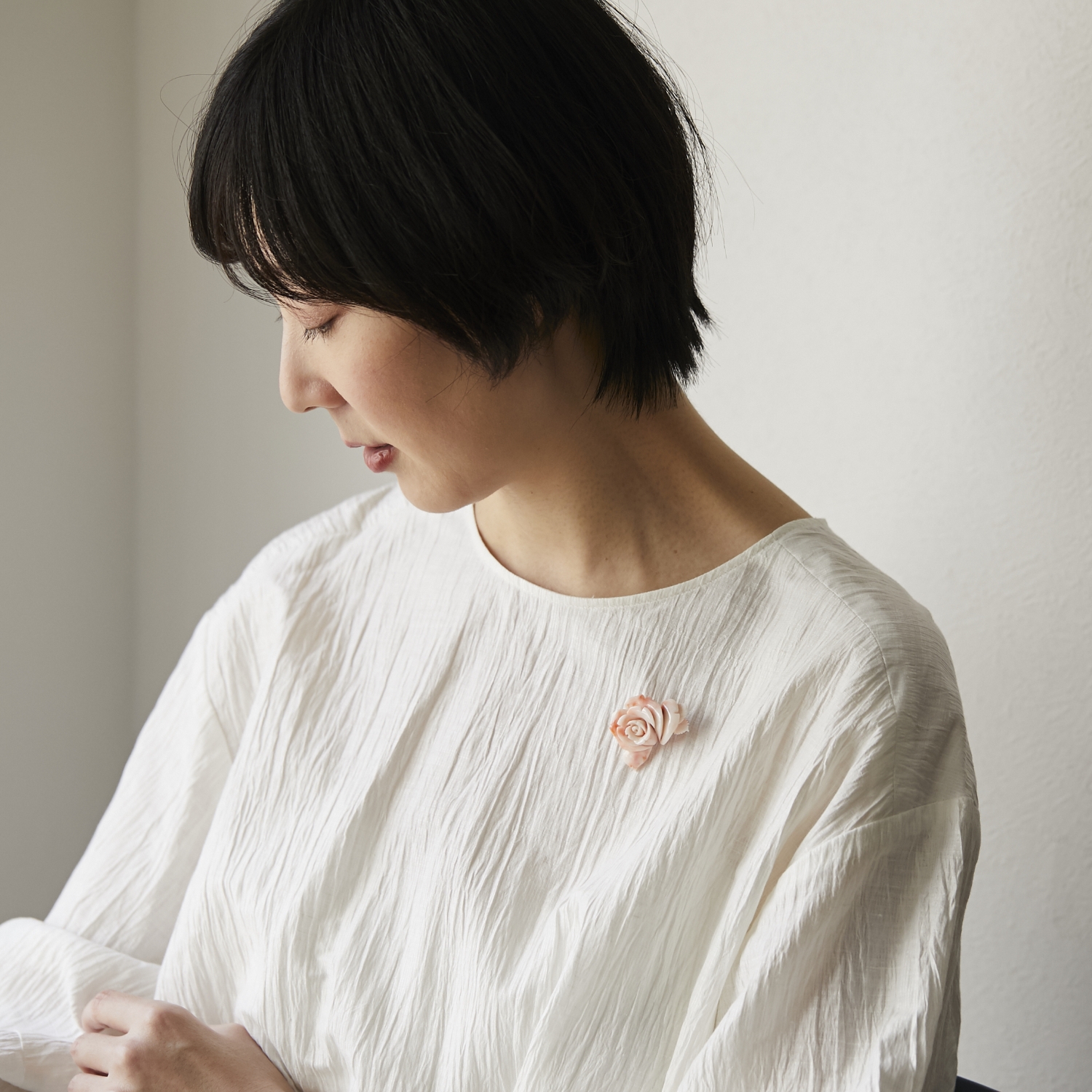 高知の珊瑚ブローチ小 薔薇M -【当店限定】すべて1点もの、高知から