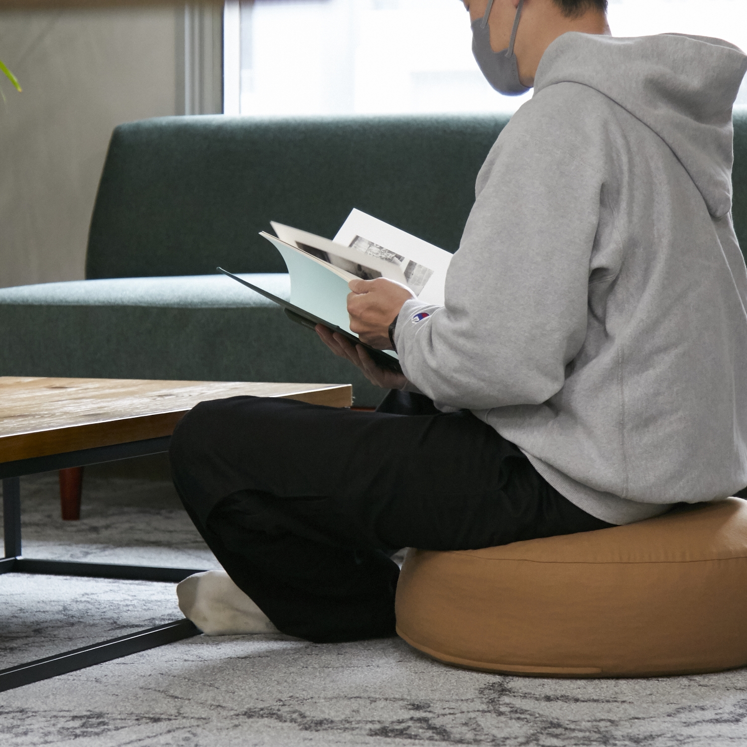 FIBER ART STUDIO/ソモウクッションチェア ラウンド -深く沈まず腰が