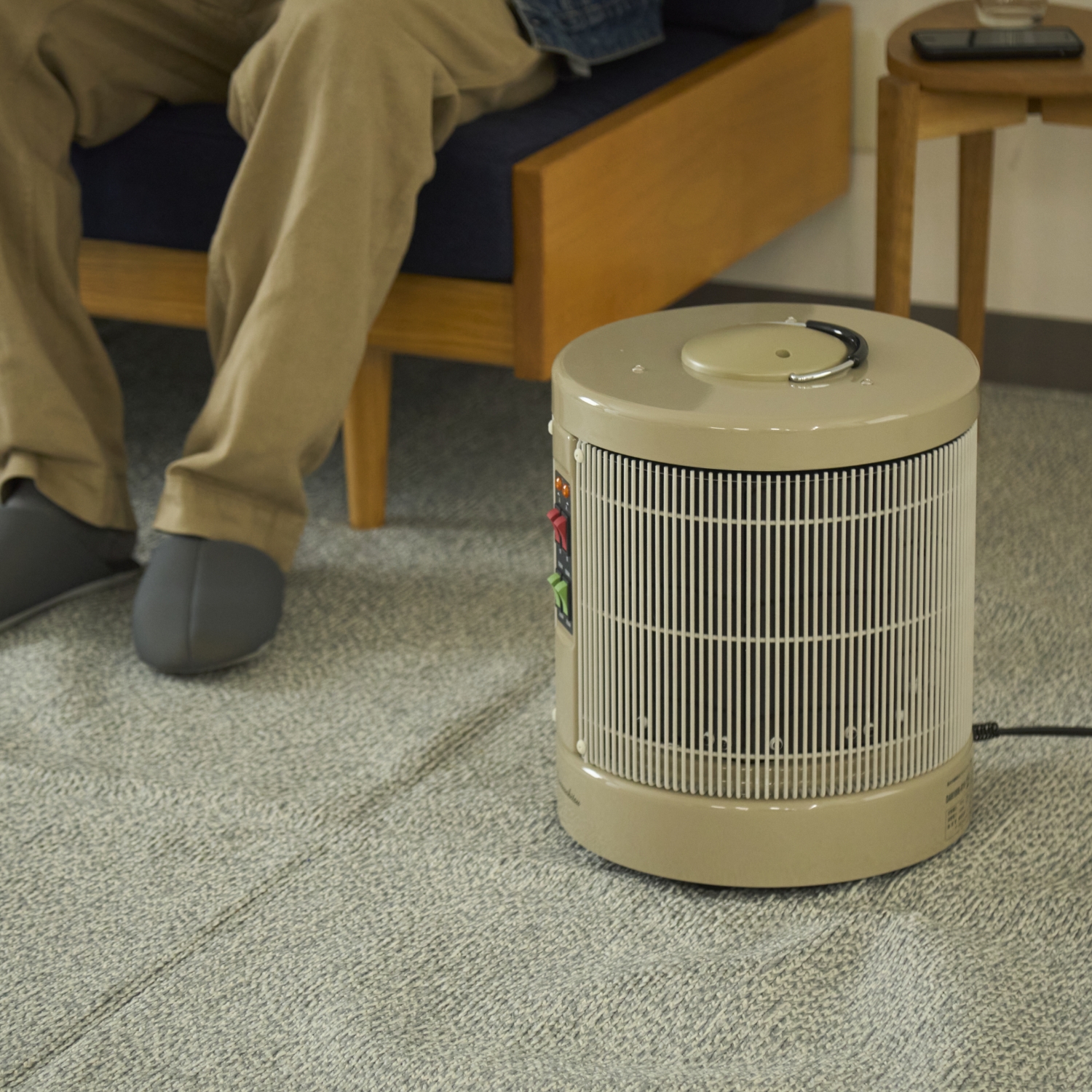 暖話室 -遠赤外線で体が芯までぽかぽか！360度どこでもみんなが