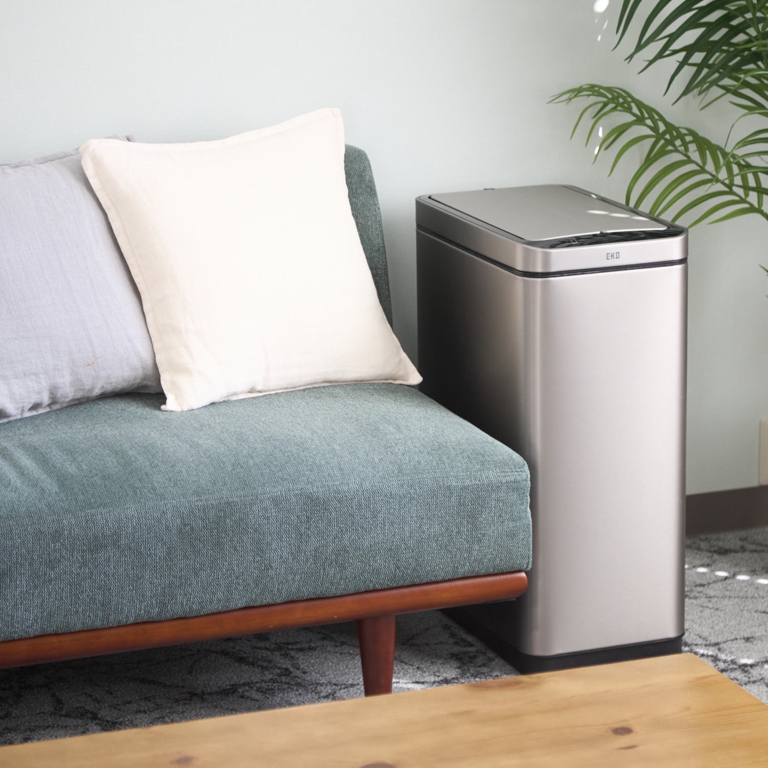 EKO/エックスウィング センサービン 30L -自動開閉するから、両手が