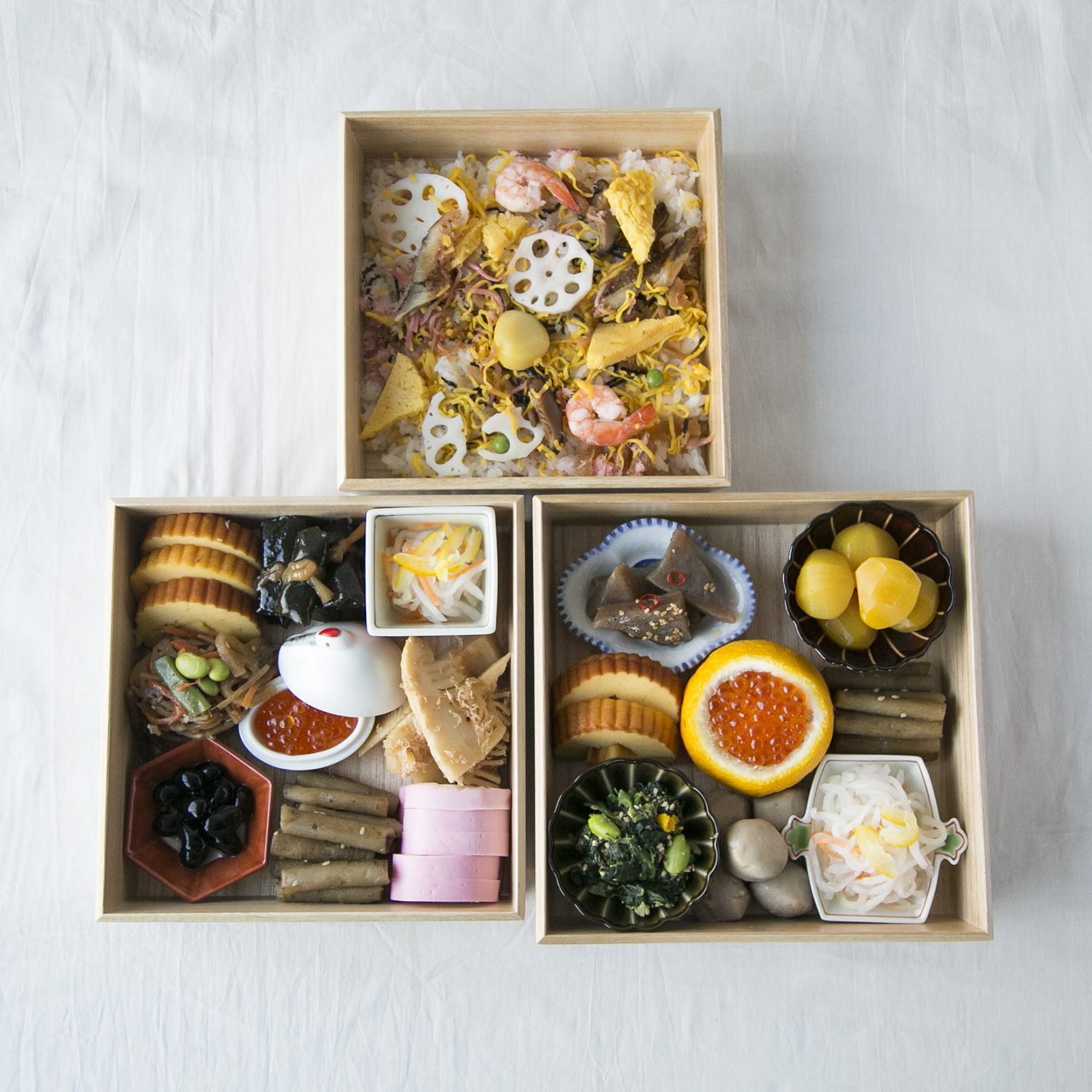 増田桐箱店/入れ子重箱（3段）仕切りつき -コンパクトに収納できる、桐