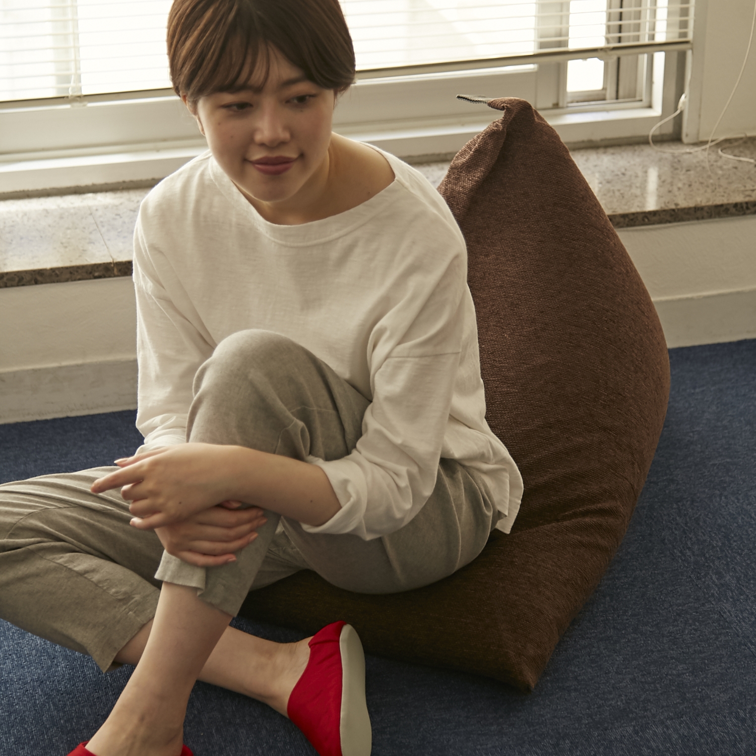 tetra シェニール ビーズクッション レギュラーサイズ -省スペースで